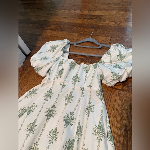 Hill House “The Matilda Dress” XS in Apple Green Basket Stripe (color) - Picture 6 of 8